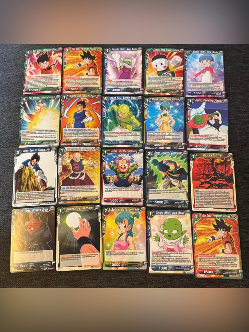 (8) 100 Dragon ball cards in perfect condition